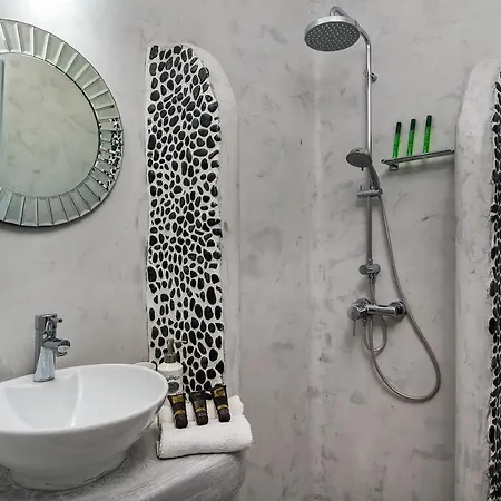 Felicity Luxury * Kamári