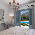 Felicity Luxury Kamári